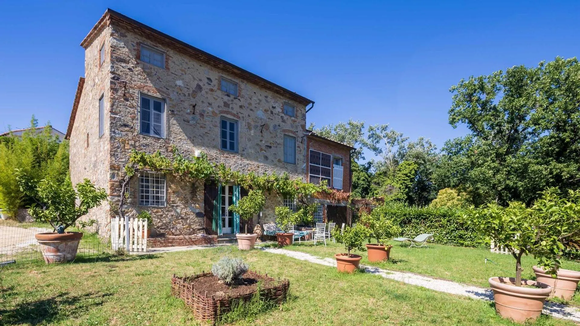Villa Isabo By Vacavilla Capannori